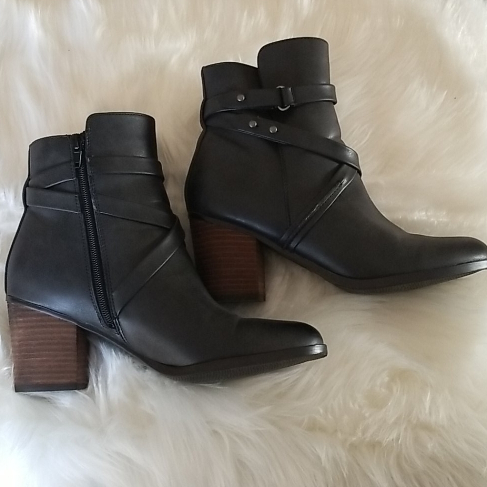 Ankle boots